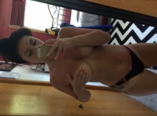 Иринка — проститутка для семейных пар, рост:  163, вес:  0